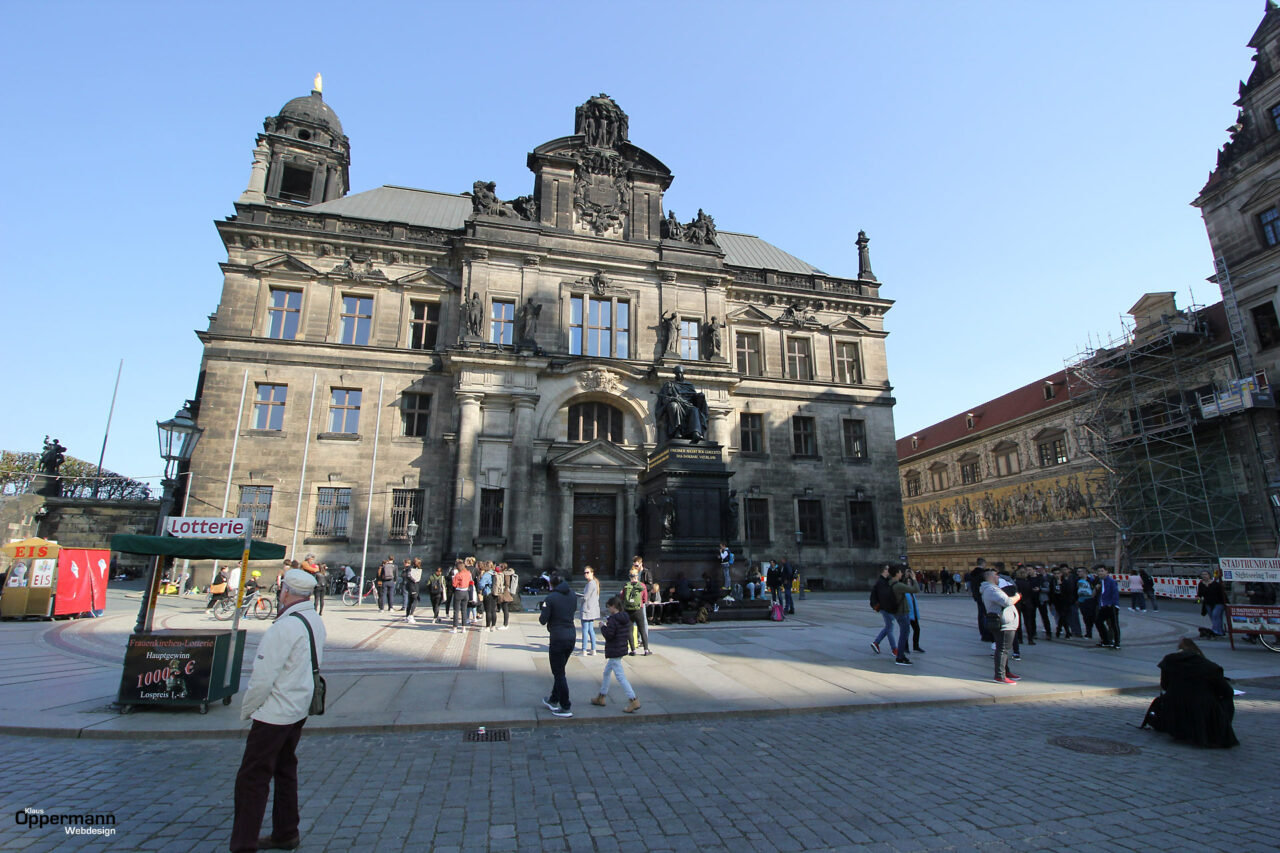 Dresden Fuerstenzug 03