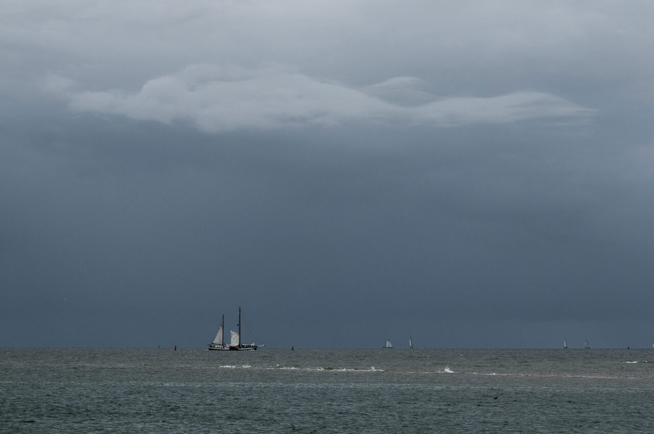 Auf hoher See 01 Segeln auf dem IJsselmeer