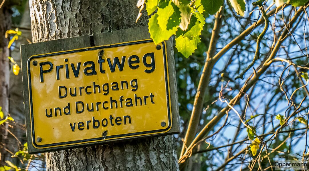 Privatweg 1