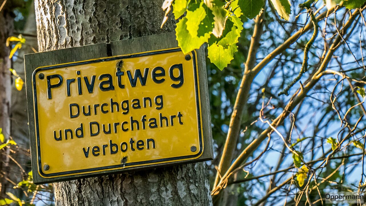 Privatweg 1
